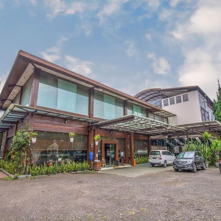 Takashimaya Hotel & Convention Lembang Esterno foto