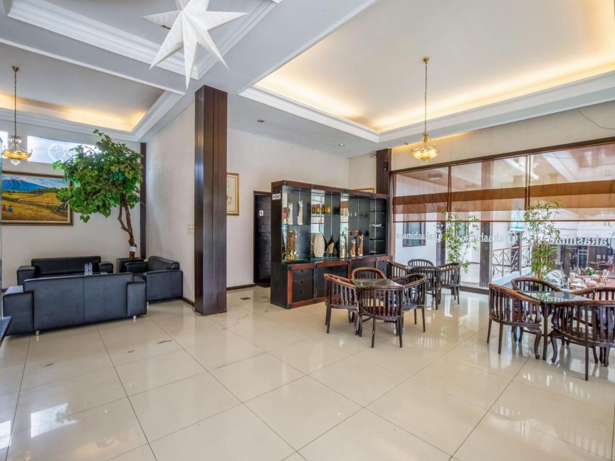 Takashimaya Hotel & Convention Lembang Esterno foto