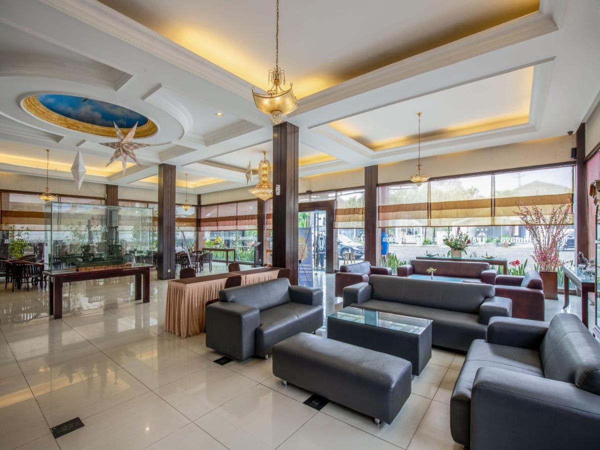 Takashimaya Hotel & Convention Lembang Esterno foto