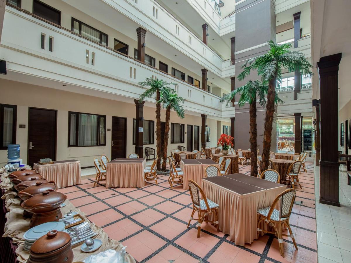 Takashimaya Hotel & Convention Lembang Esterno foto