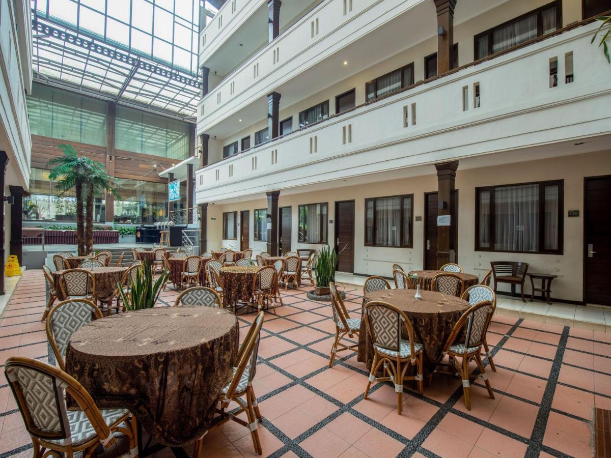 Takashimaya Hotel & Convention Lembang Esterno foto