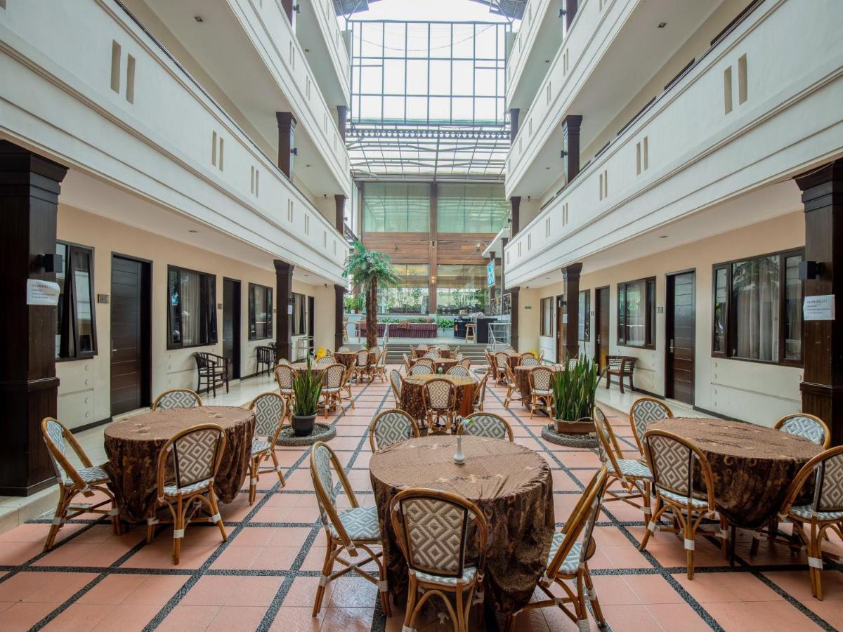 Takashimaya Hotel & Convention Lembang Esterno foto