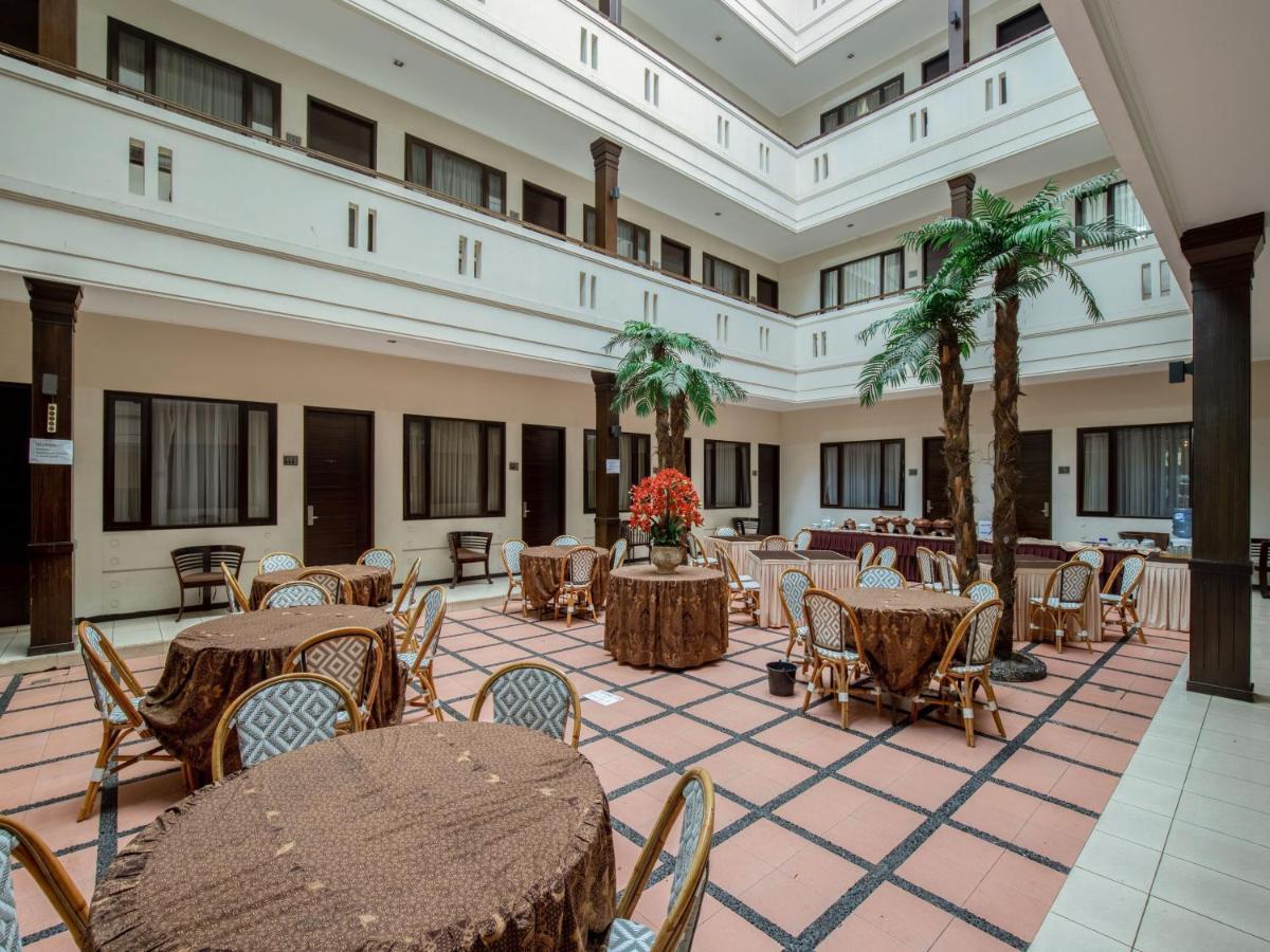 Takashimaya Hotel & Convention Lembang Esterno foto